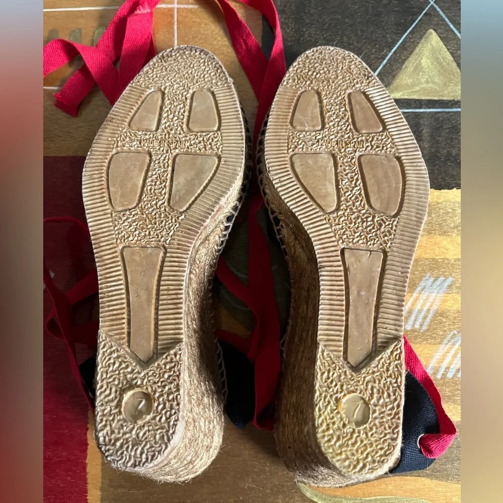 NEW Jacques Levine Ankle Wrap Black Espadrille Sandals. Size 7.
